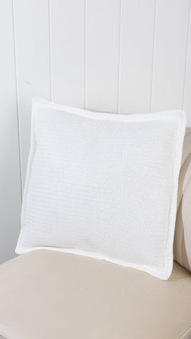 Aspen outdoor cushion in classic white, 45 cm square with 5 cm thickness