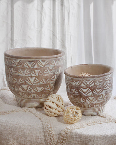 Blaine Arc Cement Pot 24 x 21cm